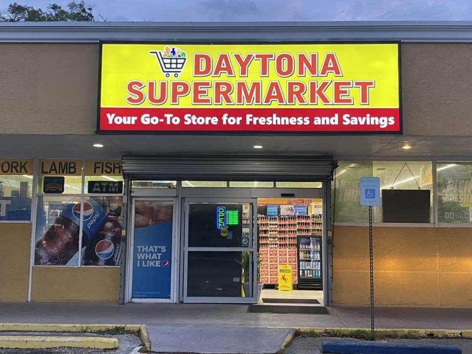Daytona Supermarket illuminated cabinet sign