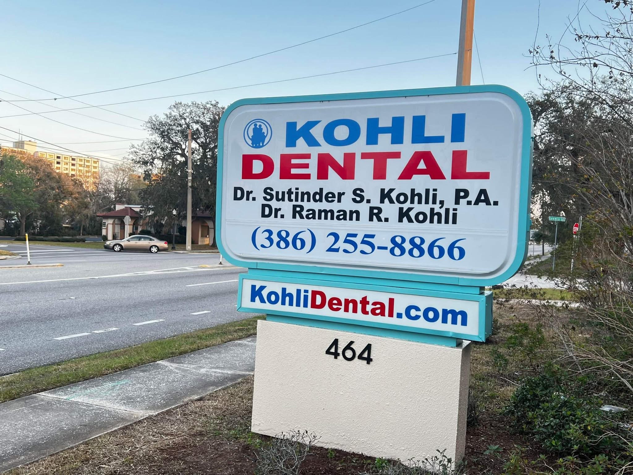Kohli Dental monument sign